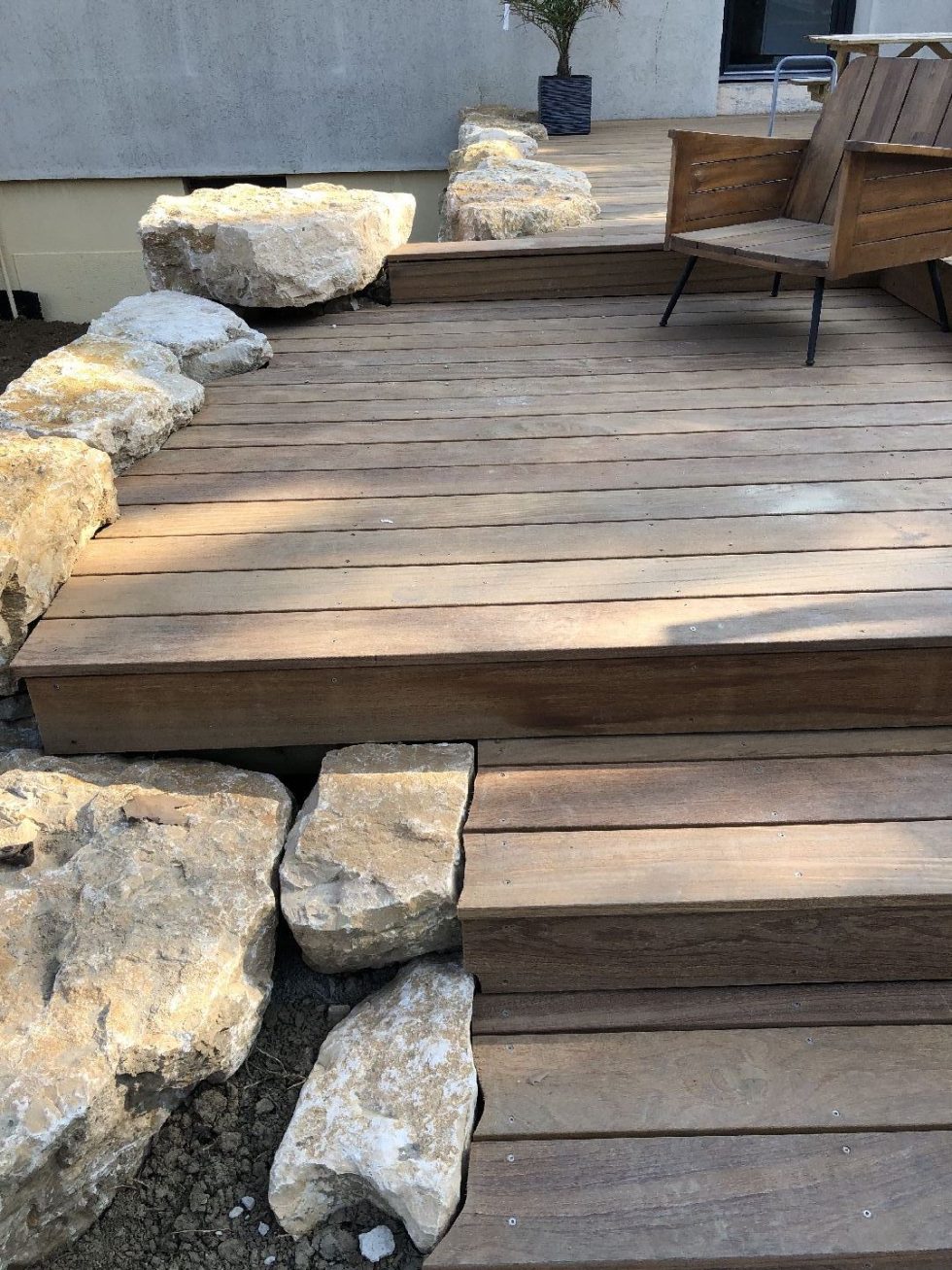 Détail finition terrasse bois