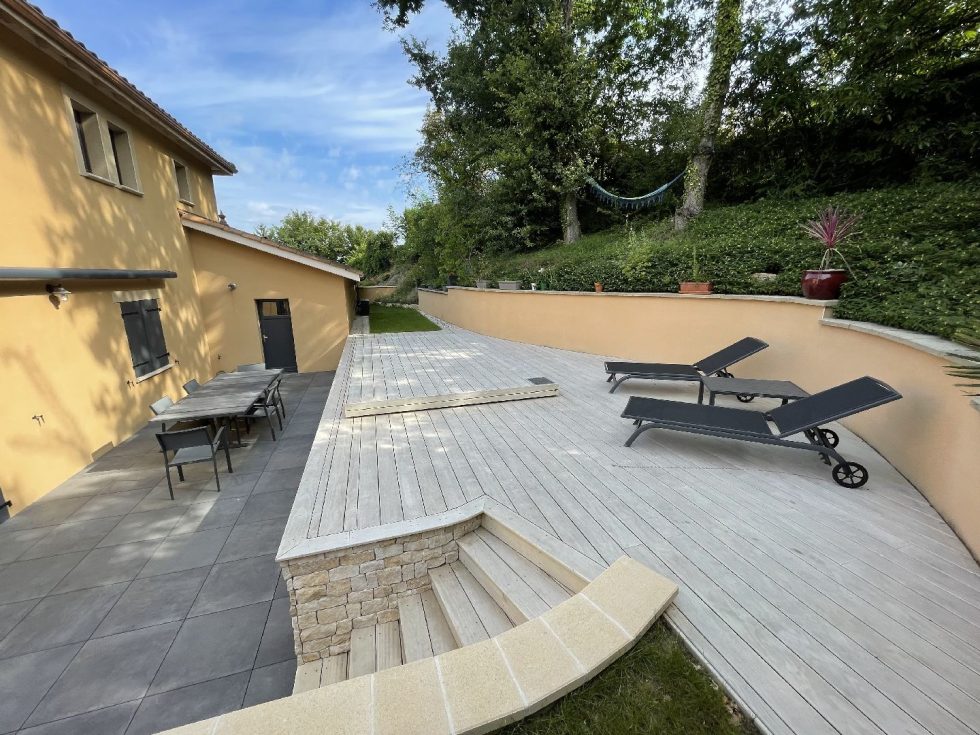 Terrasse bois Accoya à Trévoux