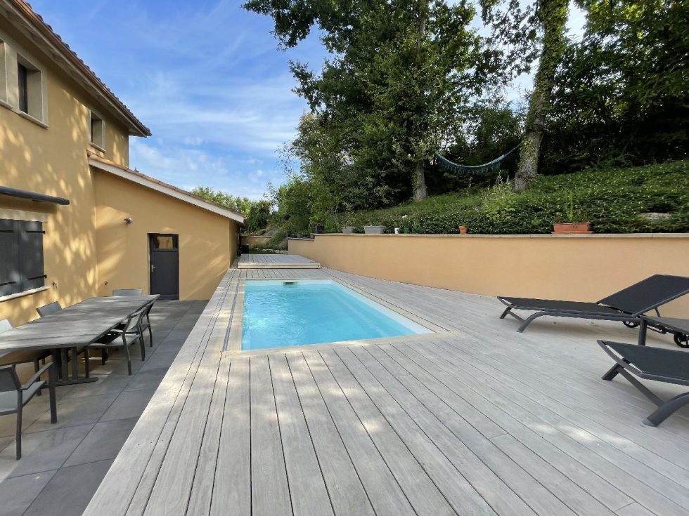 Terrasse piscine Trévoux